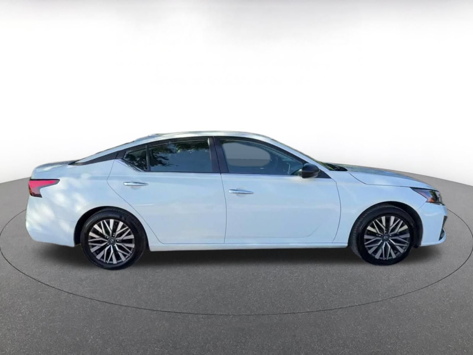 Thumbnail: 2025 Nissan Altima - 15