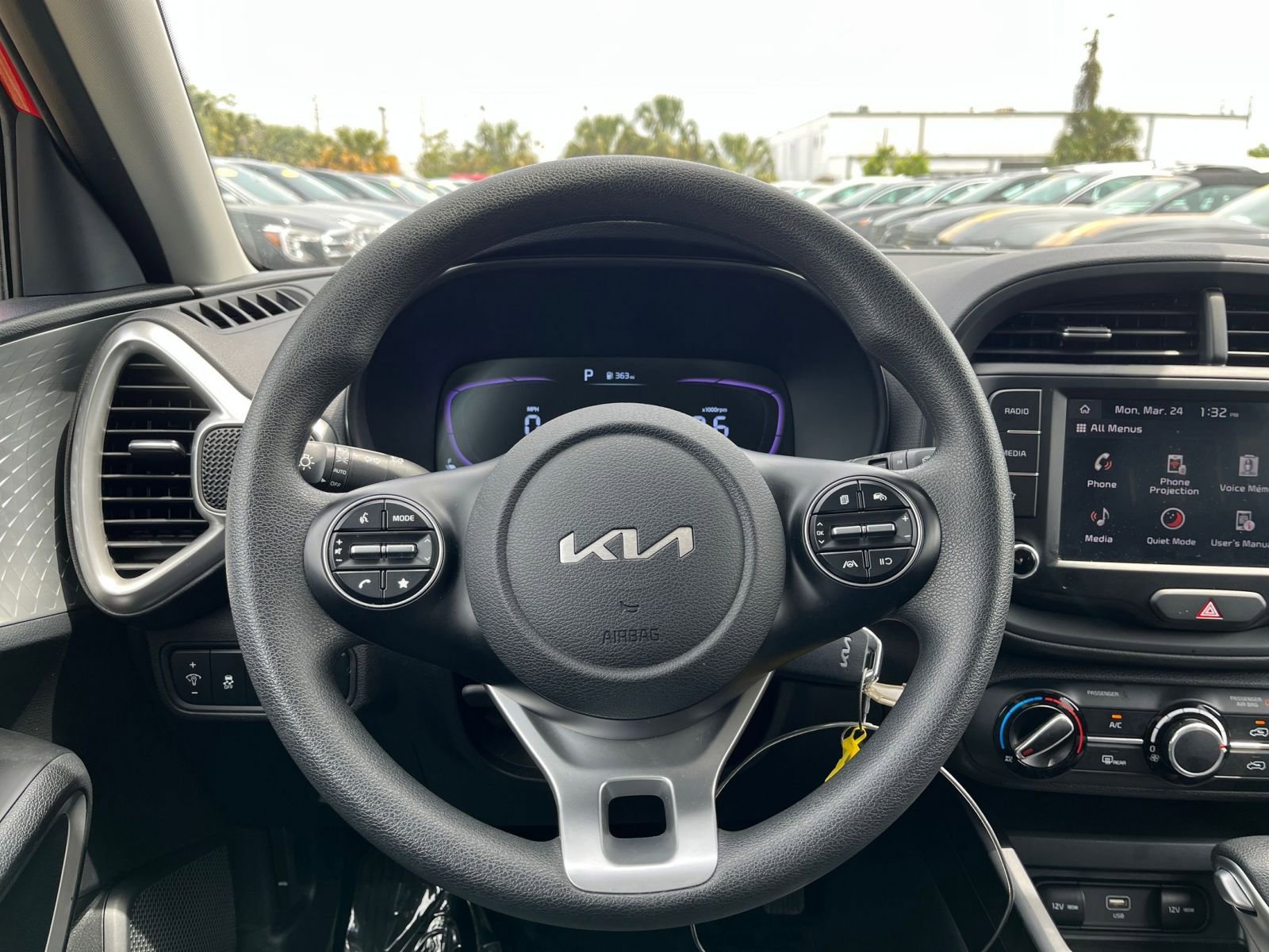 2024 Kia Soul LX 21