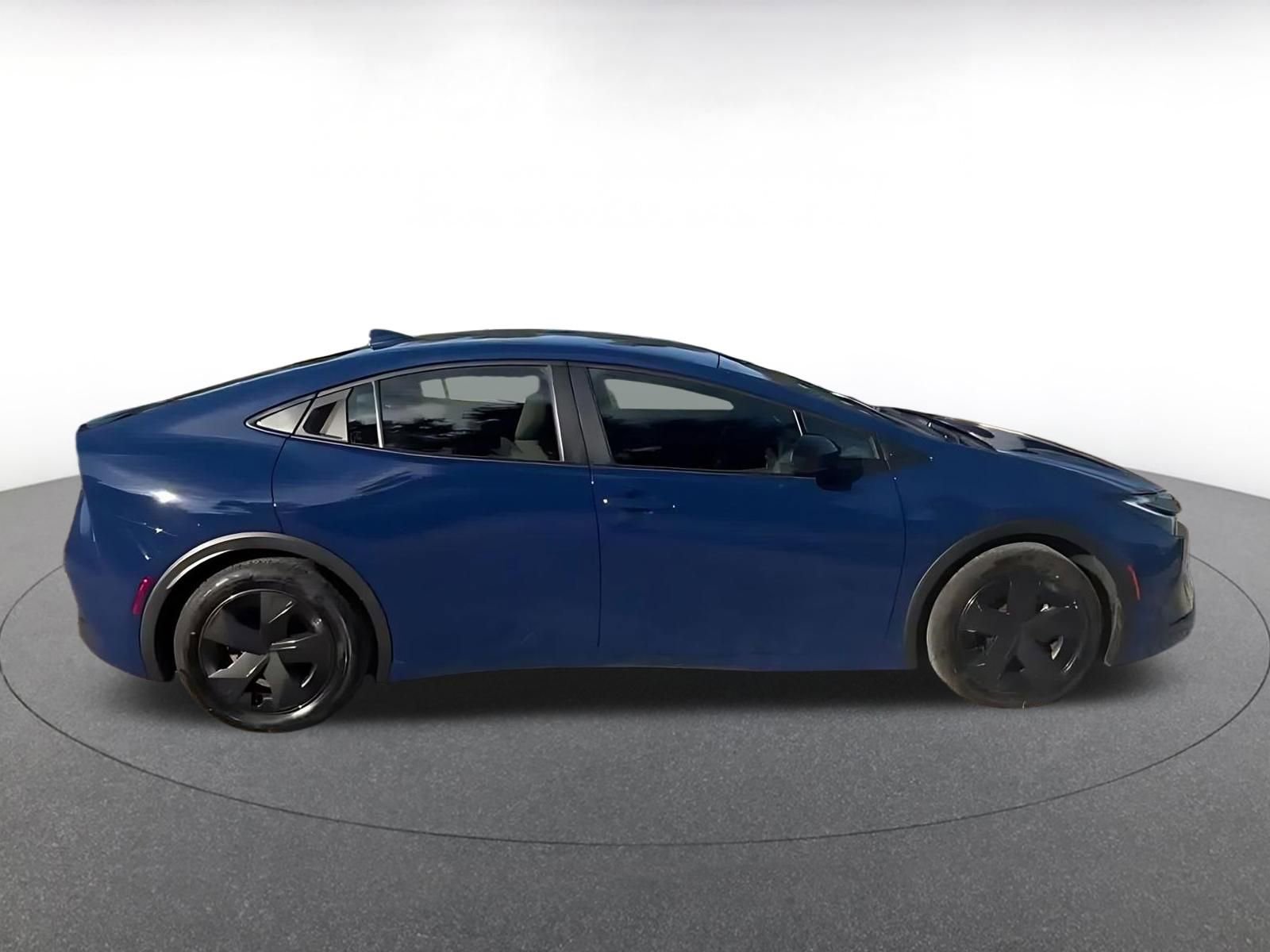Thumbnail: 2025 Toyota Prius - 16