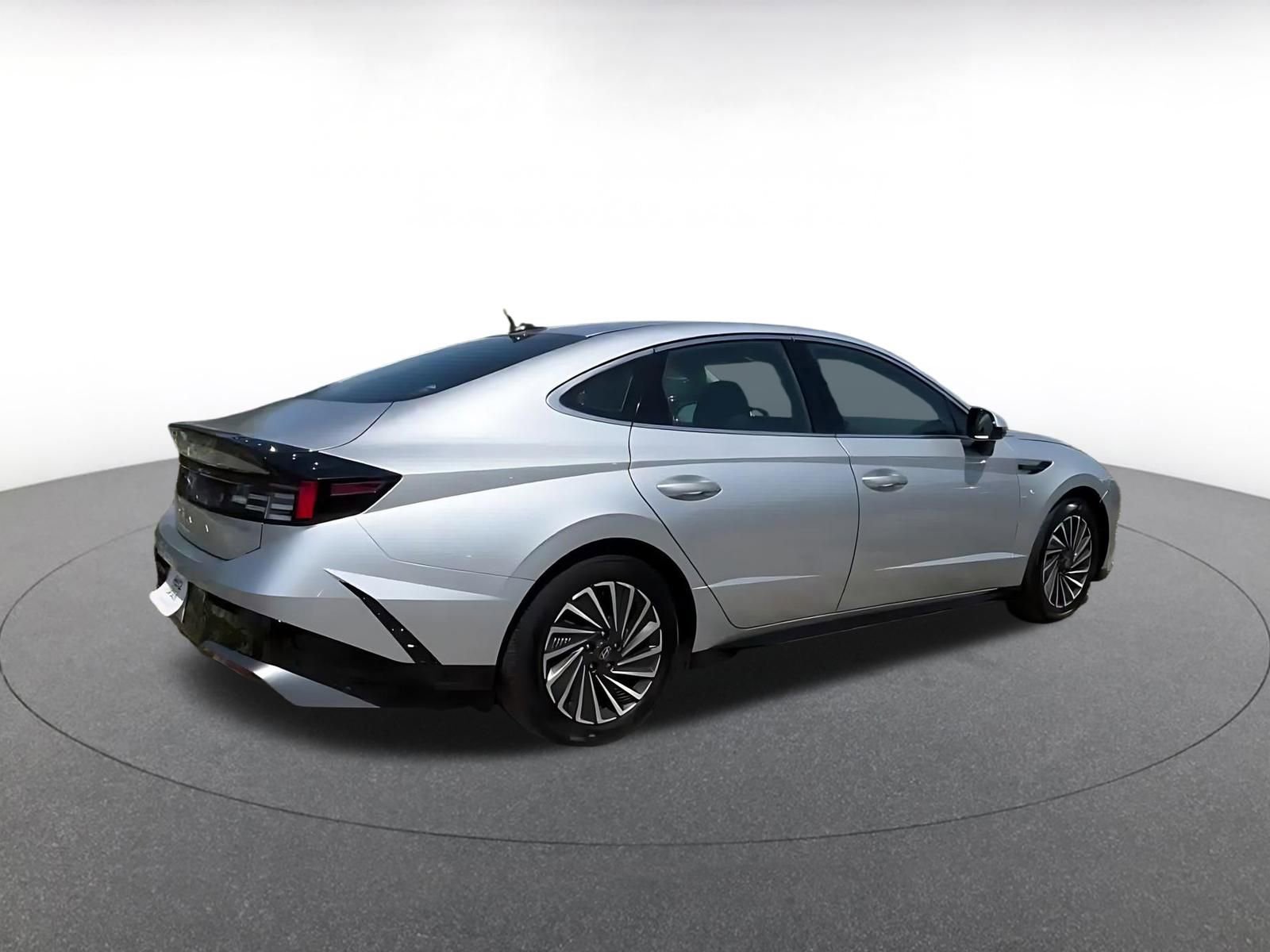Thumbnail: 2025 Hyundai Sonata - 14