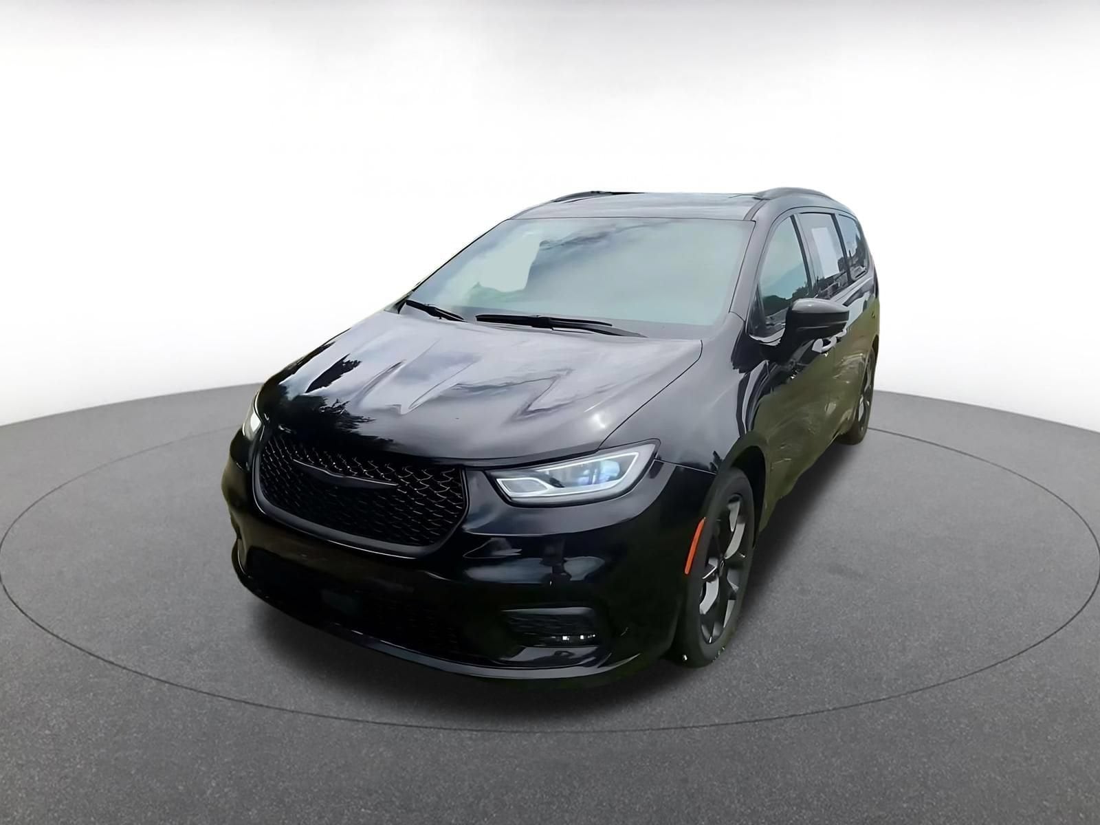 Thumbnail: 2025 Chrysler Pacifica - 5