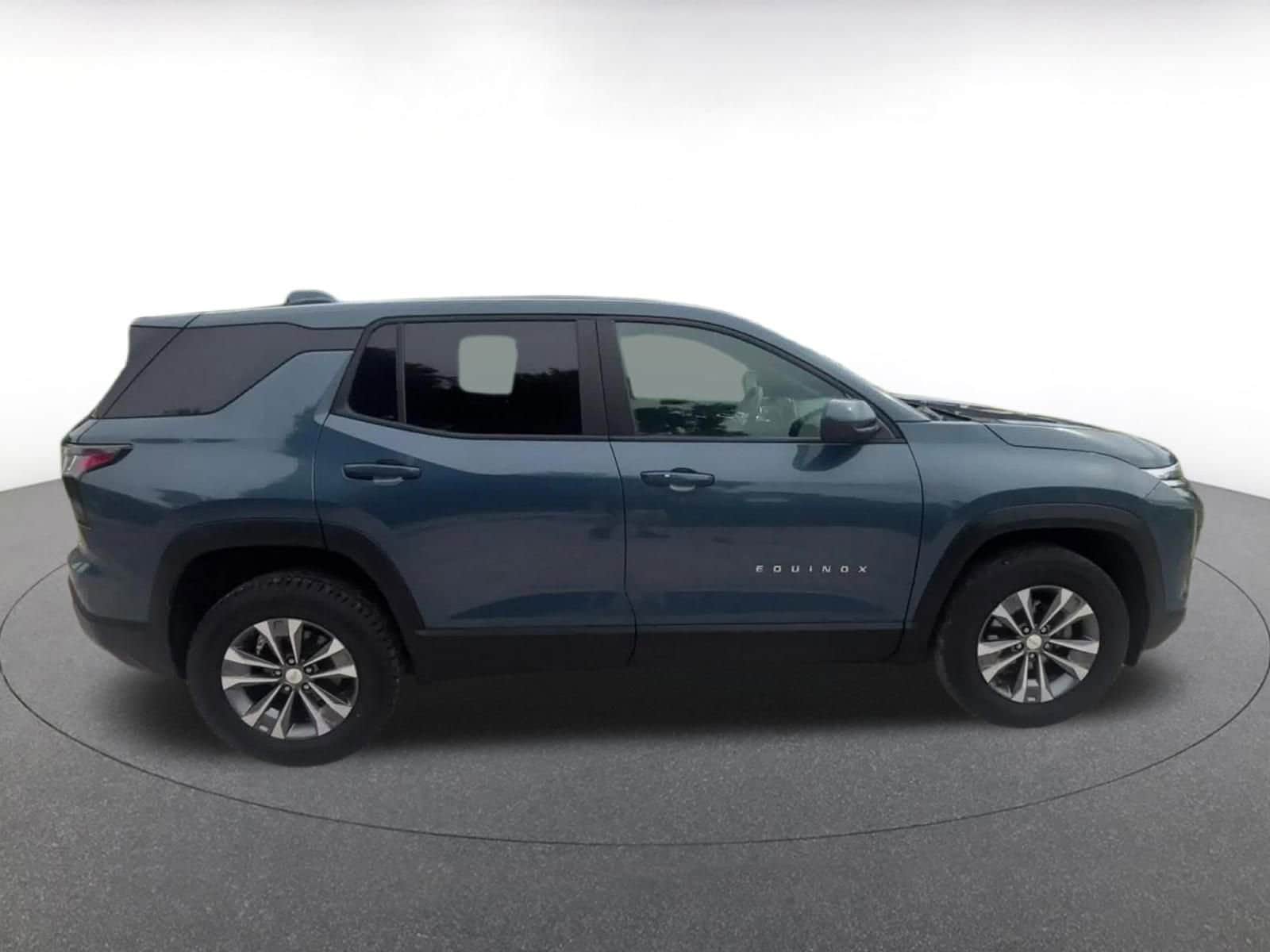 Thumbnail: 2025 Chevrolet Equinox - 16