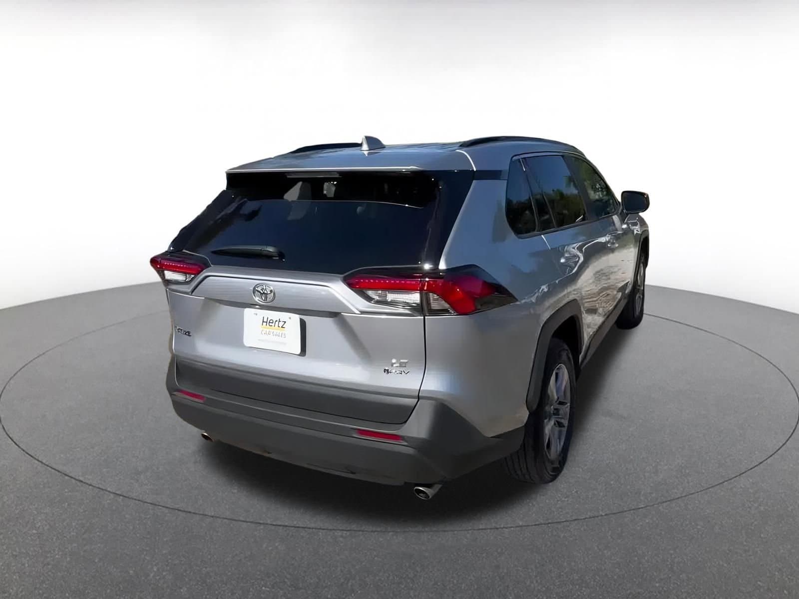 Thumbnail: 2025 Toyota RAV4 - 14