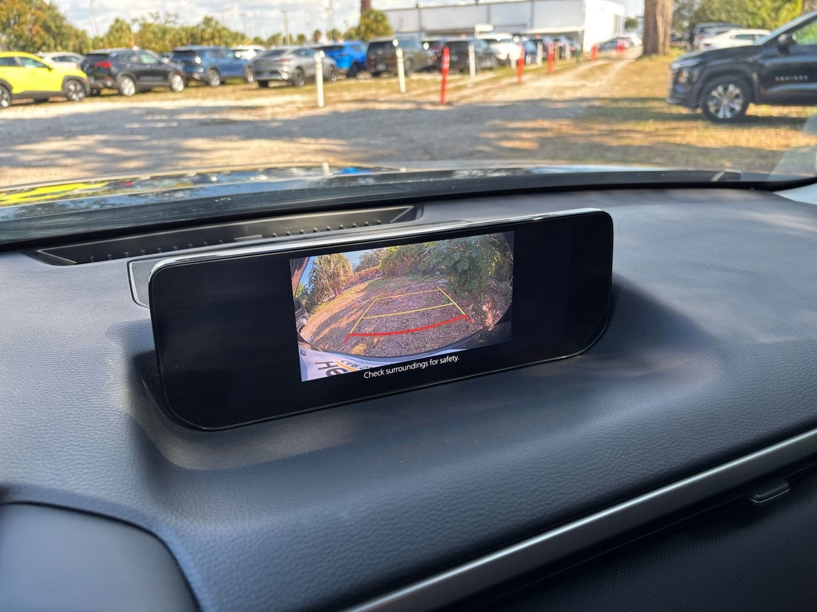 Thumbnail: 2025 Mazda CX-50 - 17