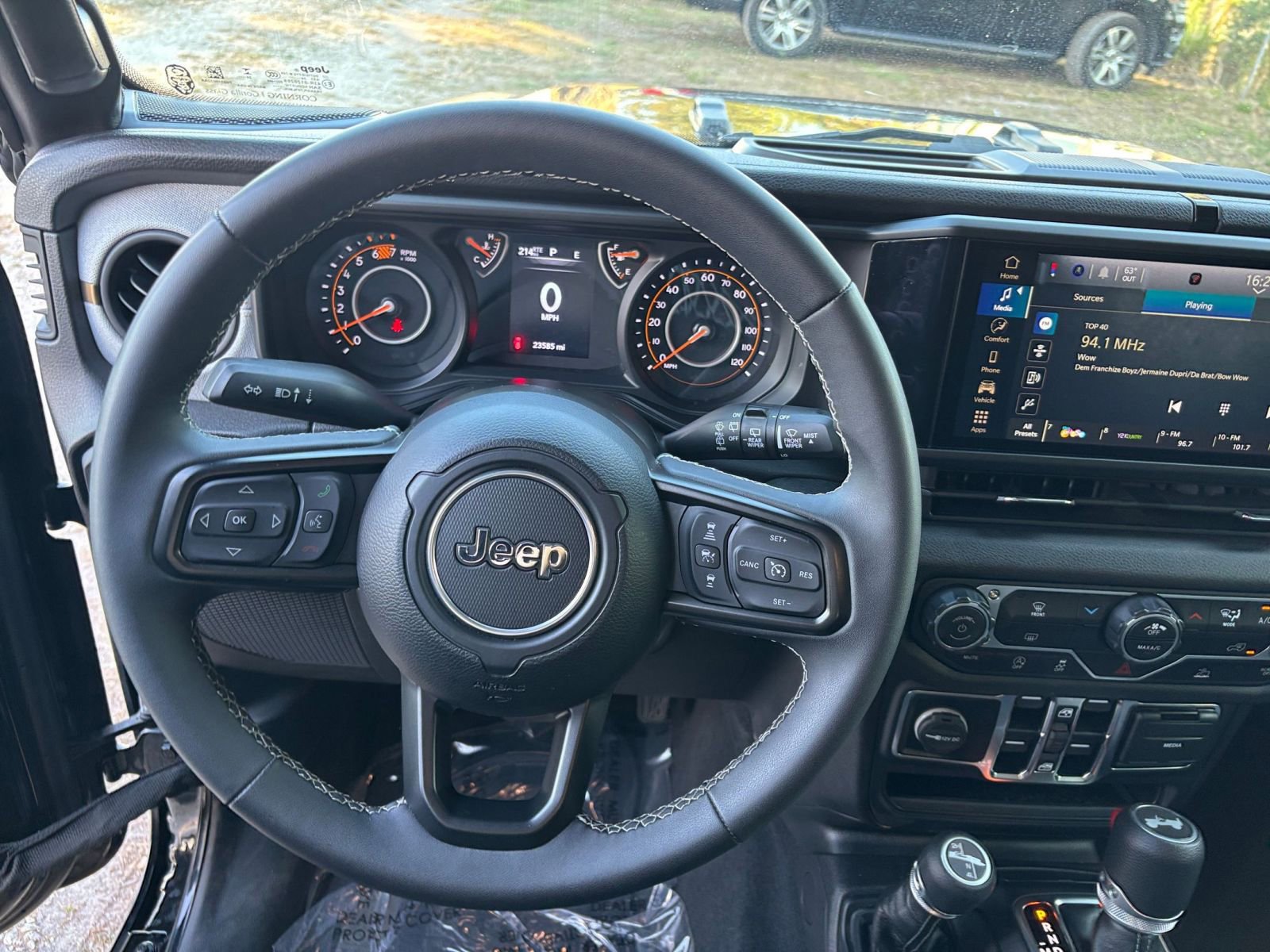 Thumbnail: 2025 Jeep Wrangler - 28