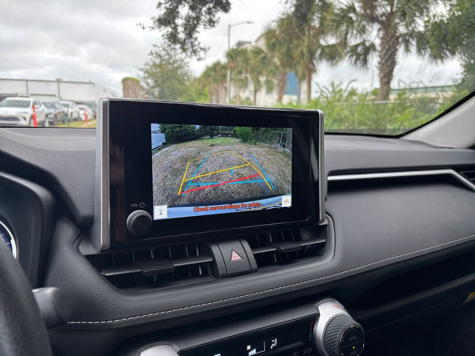 Thumbnail: 2025 Toyota RAV4 - 17