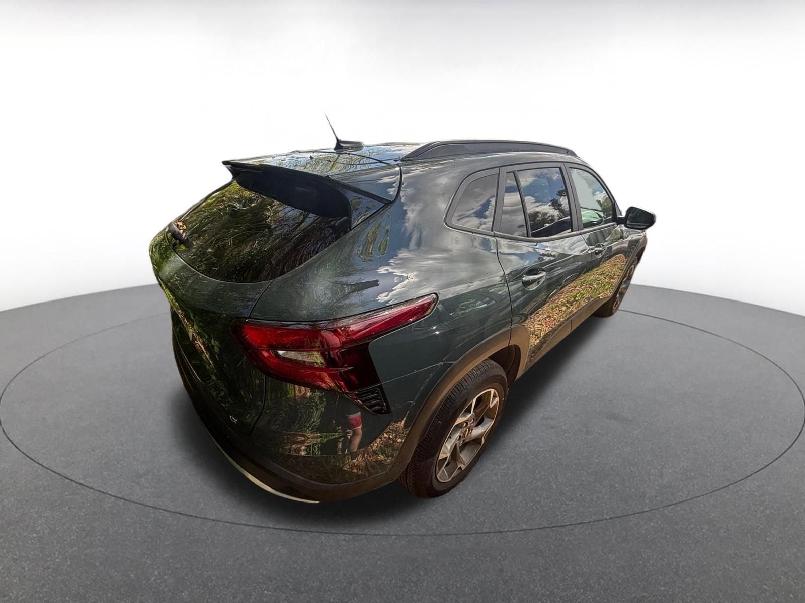 Thumbnail: 2025 Chevrolet Trax - 7