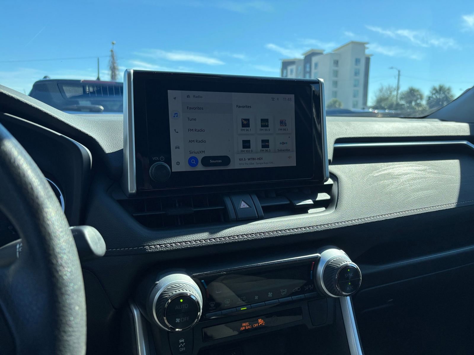 Thumbnail: 2025 Toyota RAV4 - 21