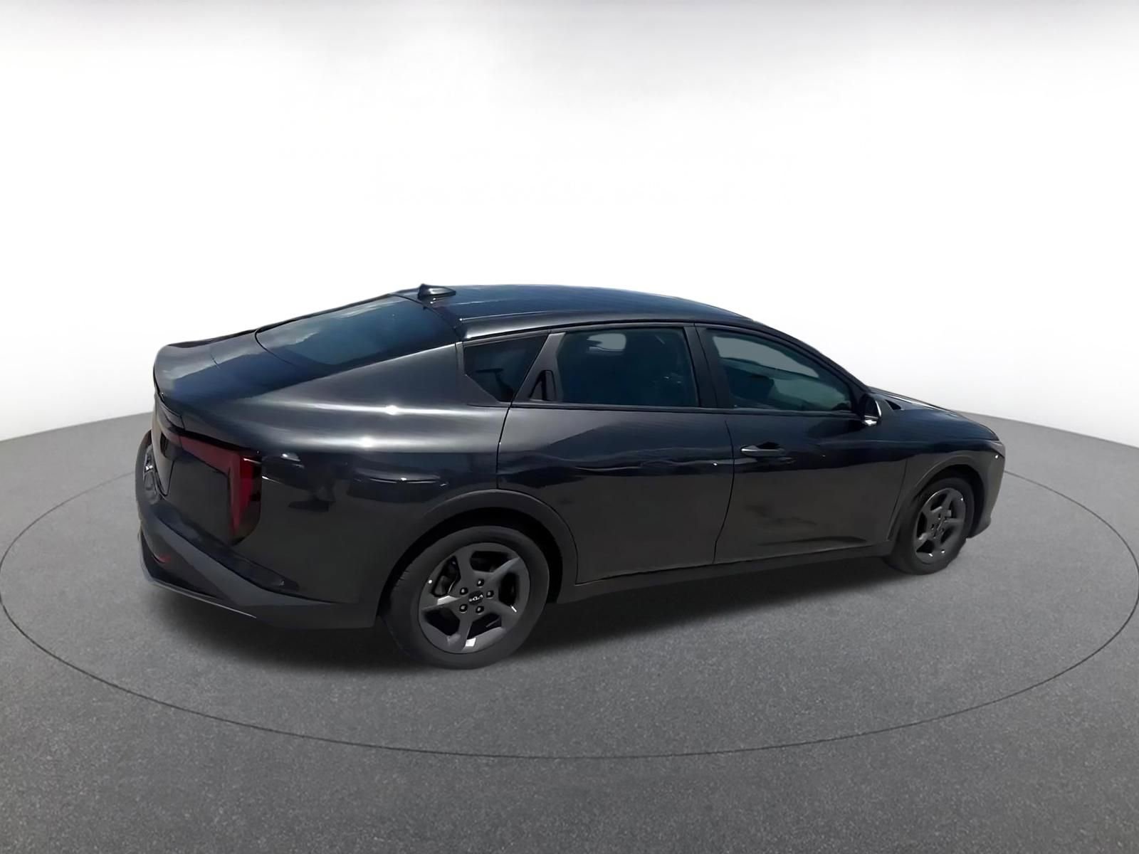 Thumbnail: 2025 Kia K4 - 16