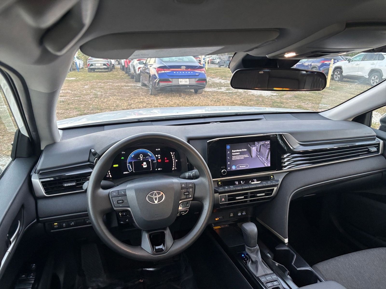 Thumbnail: 2025 Toyota Camry - 33