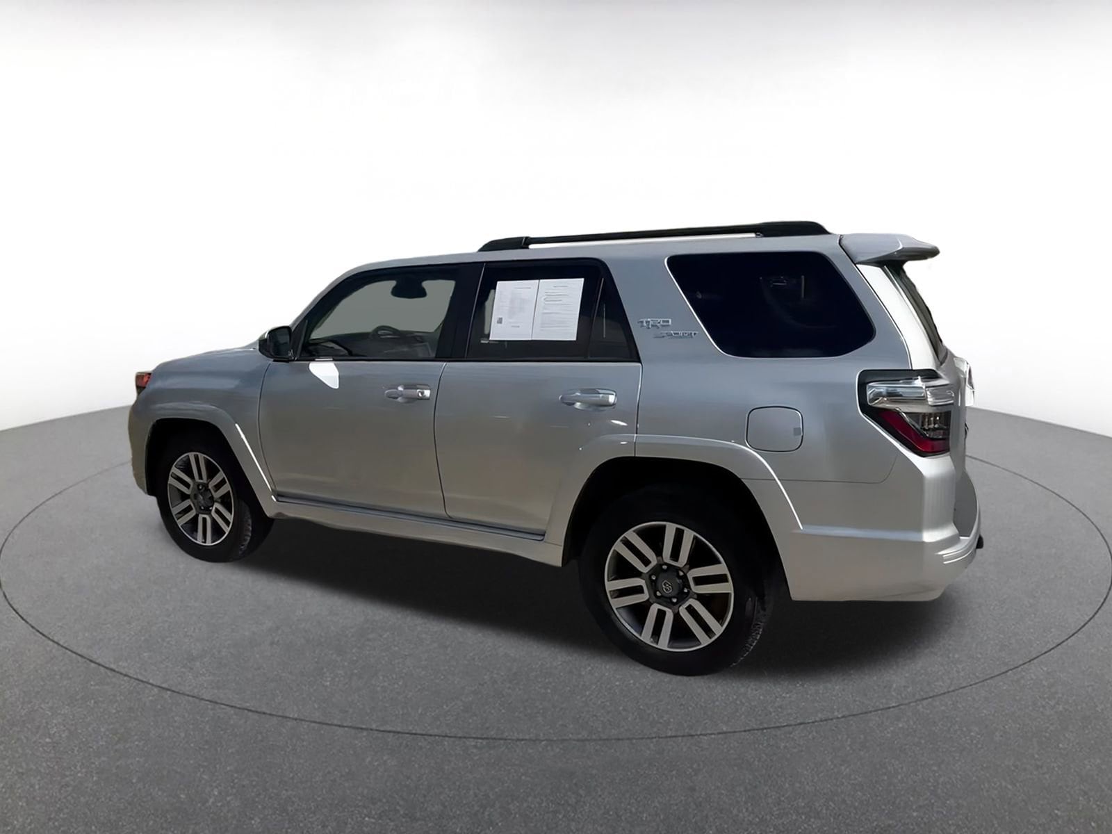 Thumbnail: 2024 Toyota 4Runner - 10