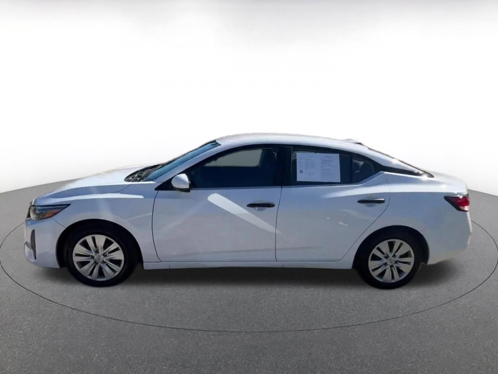 Thumbnail: 2025 Nissan Sentra - 9