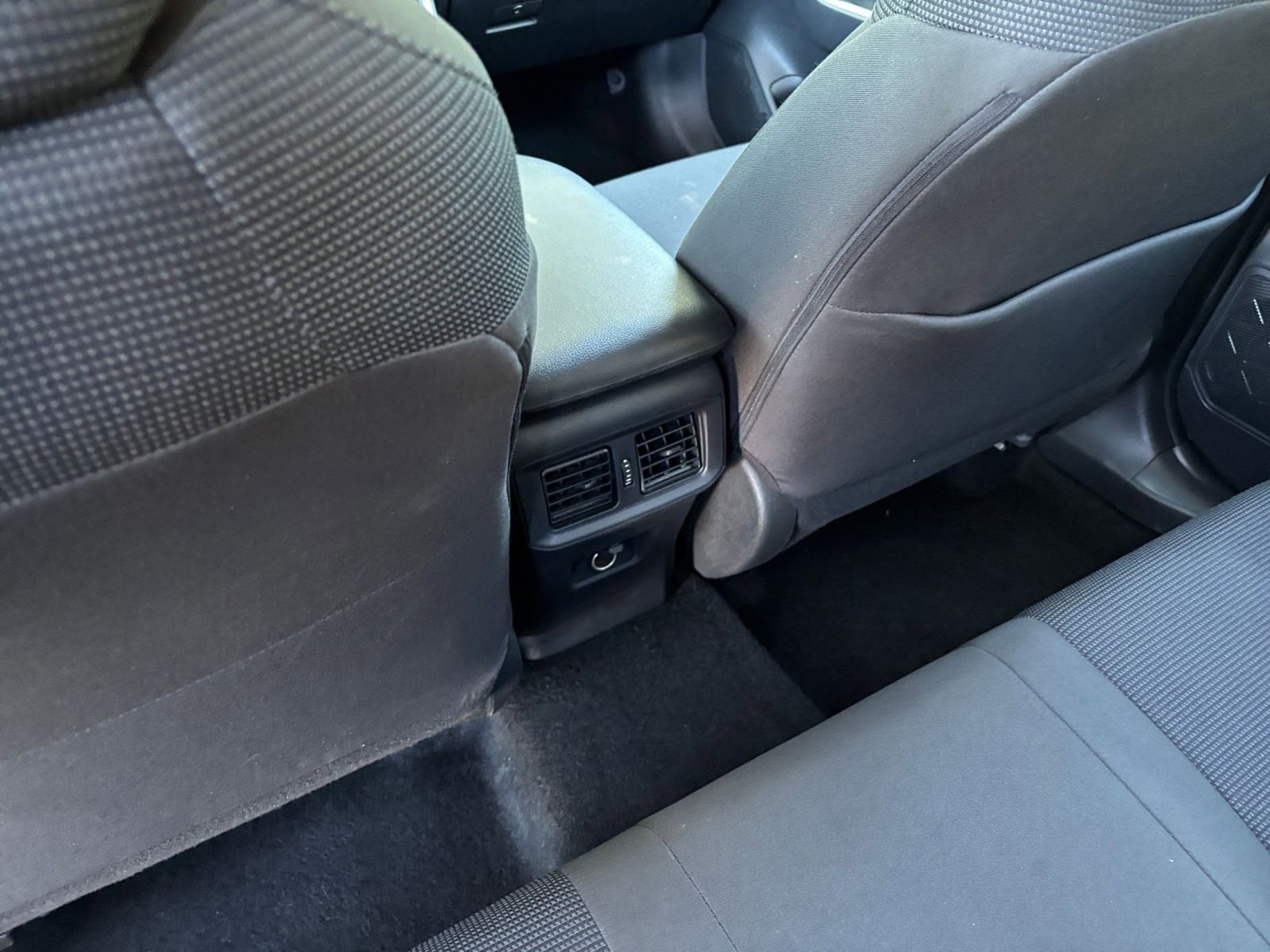 Thumbnail: 2025 Toyota RAV4 - 24