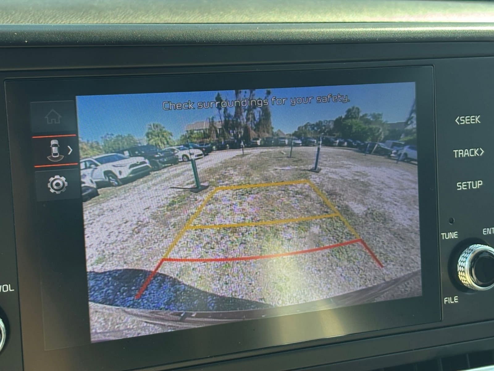 Thumbnail: 2024 Kia Carnival - 17