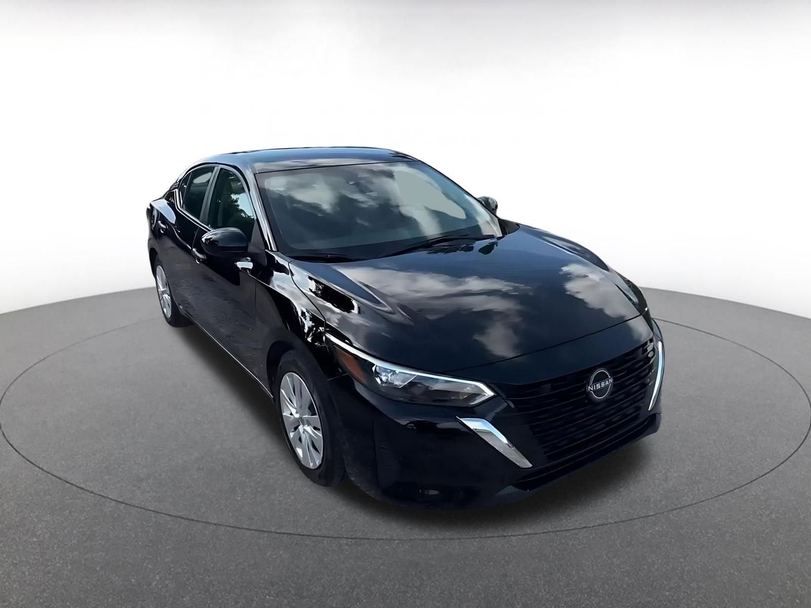 Thumbnail: 2025 Nissan Sentra - 3