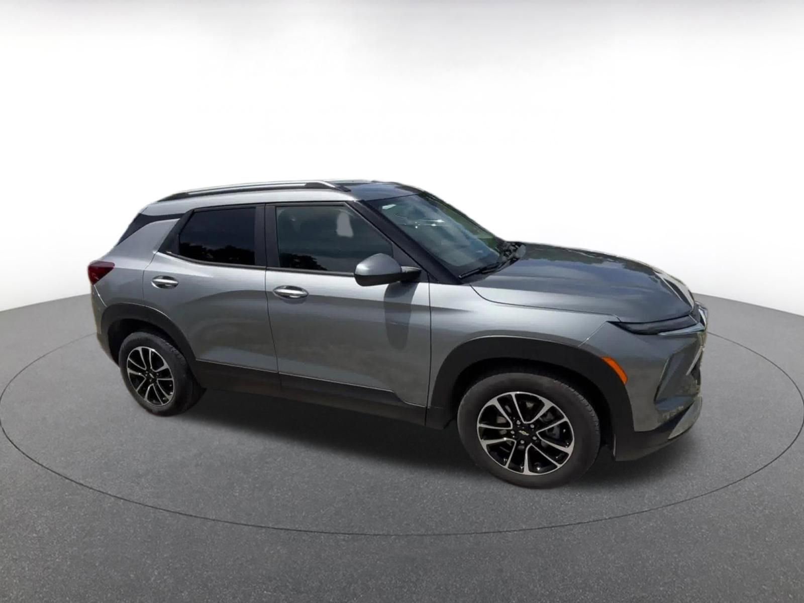 Thumbnail: 2025 Chevrolet TrailBlazer - 2