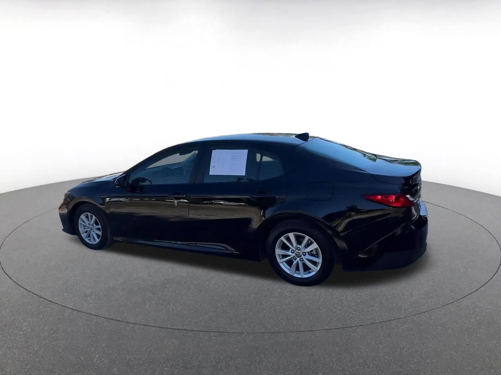 Thumbnail: 2025 Toyota Camry - 10