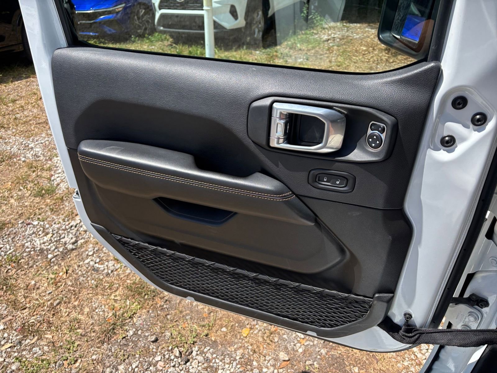 Thumbnail: 2025 Jeep Wrangler - 18