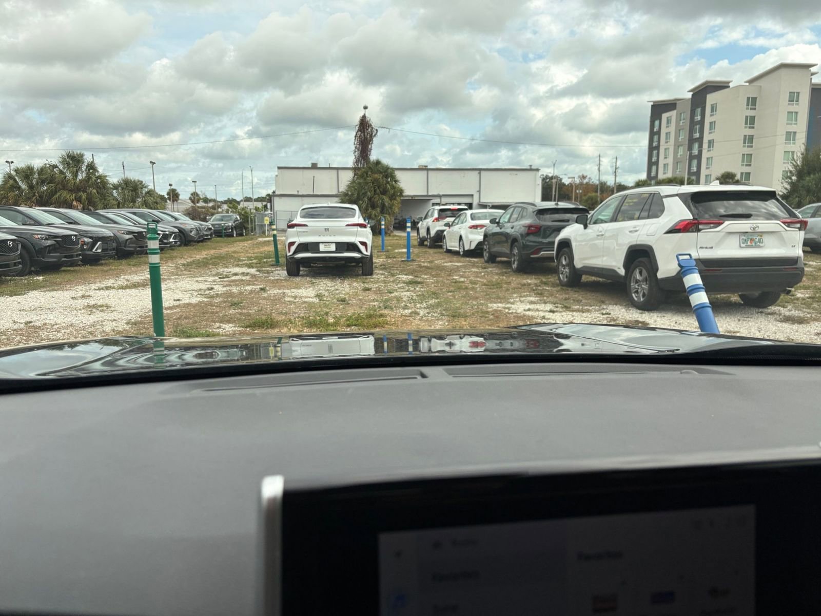 Thumbnail: 2025 Toyota RAV4 - 18