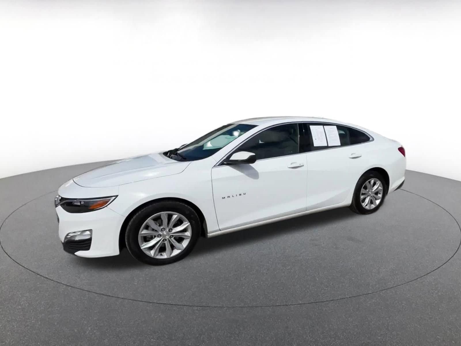 Thumbnail: 2024 Chevrolet Malibu - 8