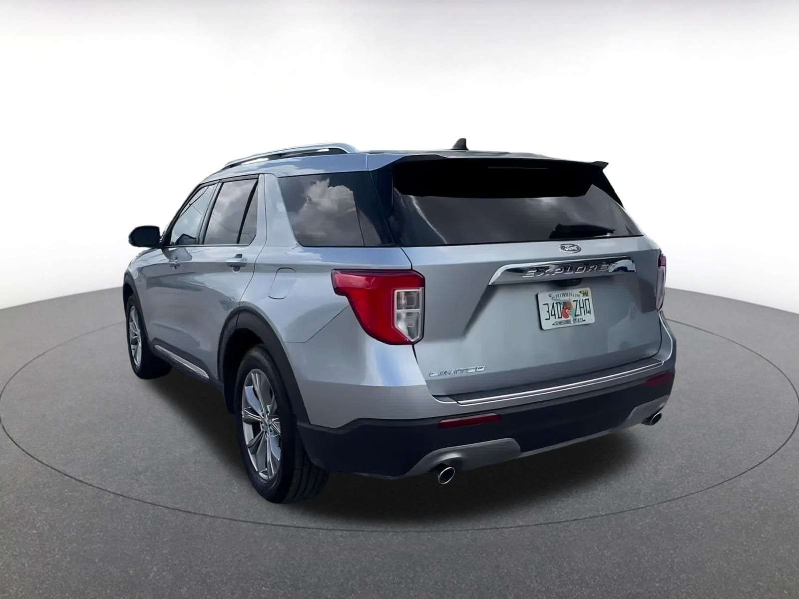 Thumbnail: 2023 Ford Explorer - 11