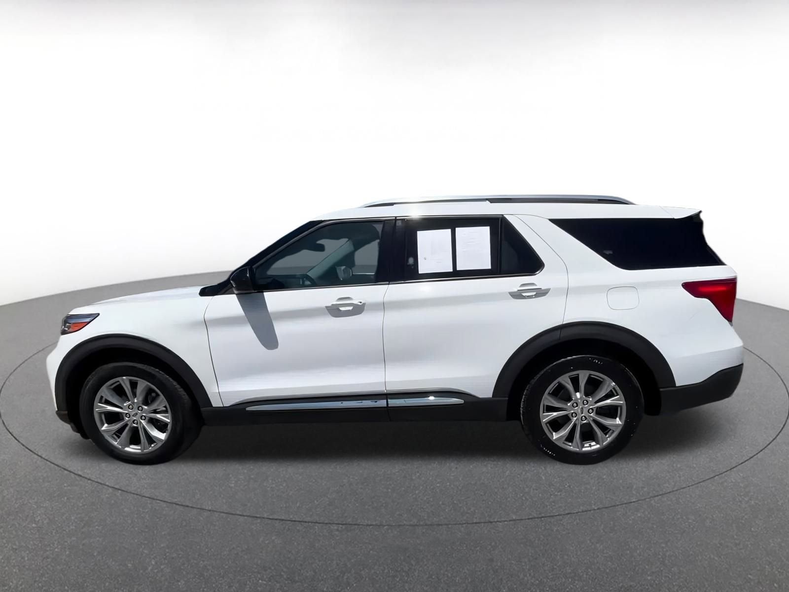 Thumbnail: 2023 Ford Explorer - 9