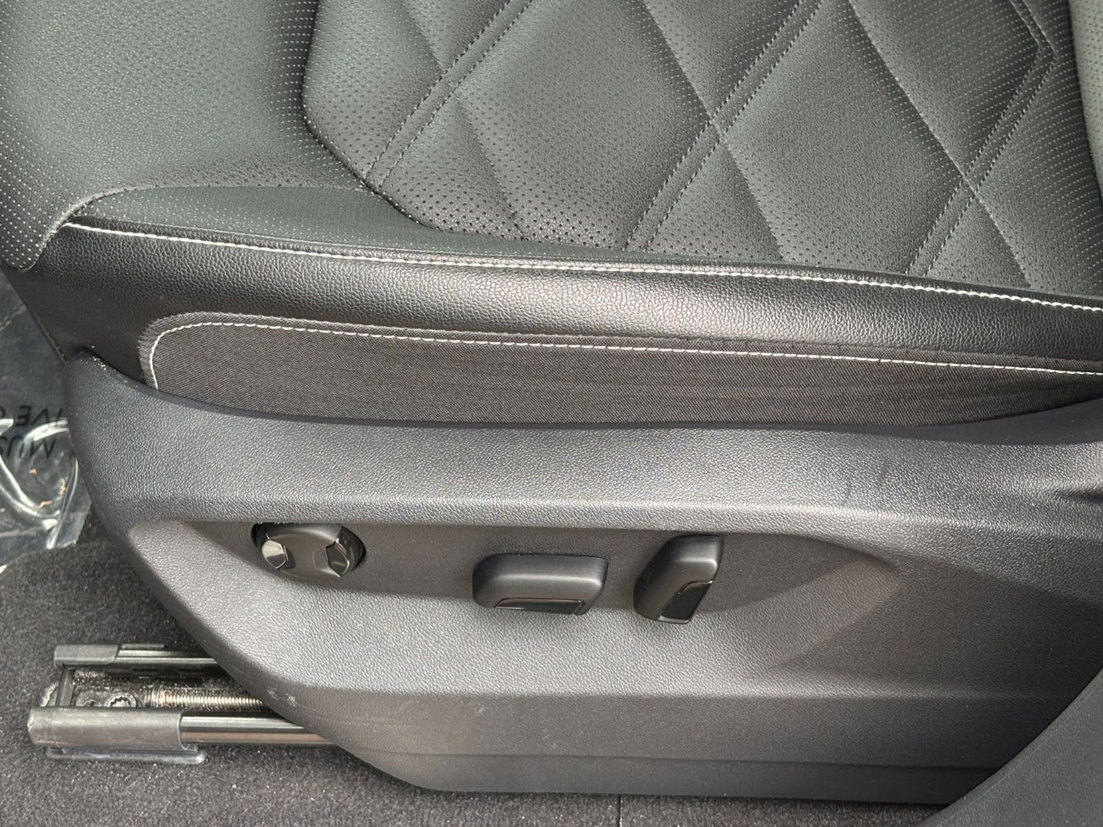 Thumbnail: 2025 Volkswagen Atlas - 34