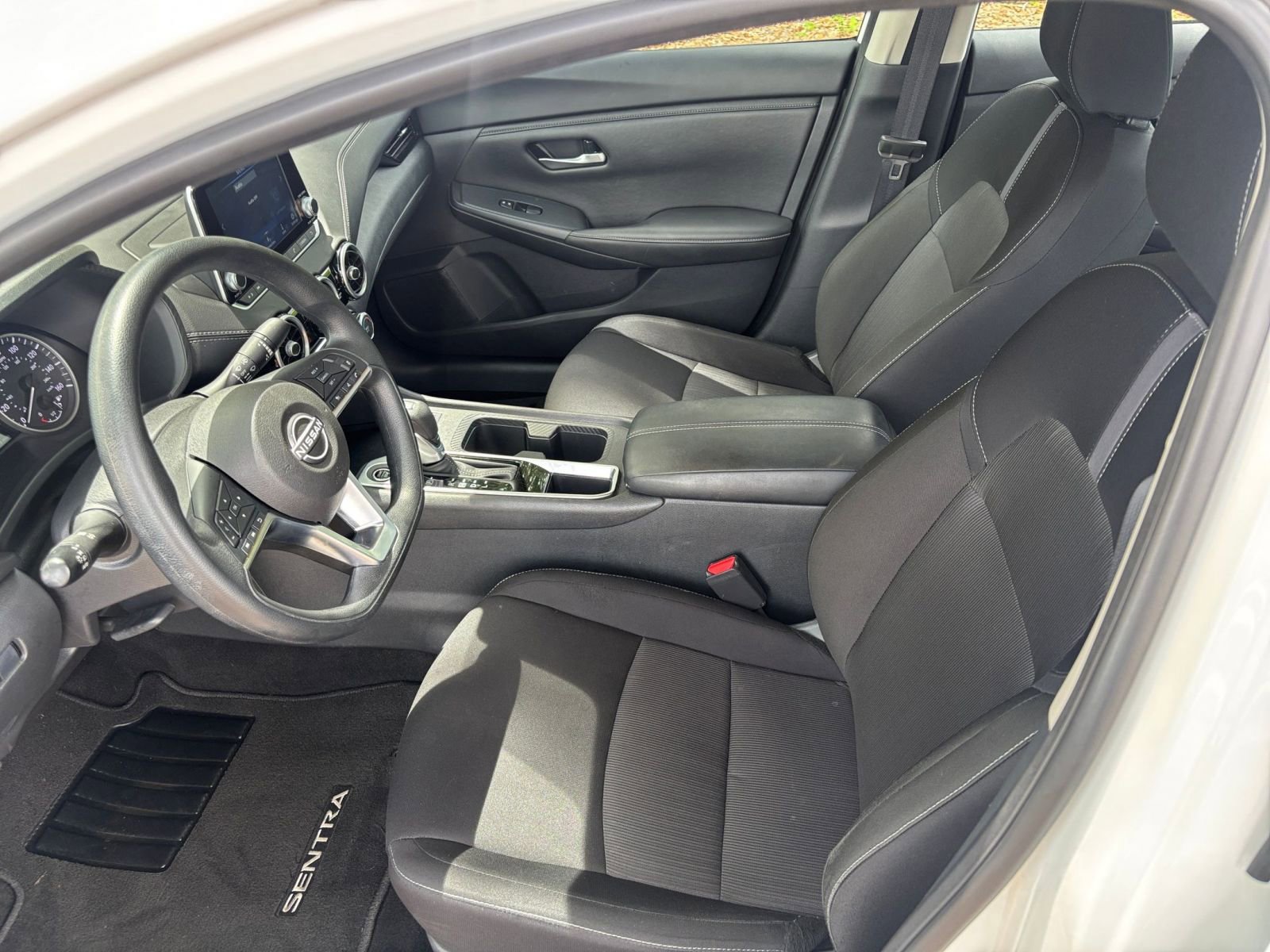 Thumbnail: 2025 Nissan Sentra - 25