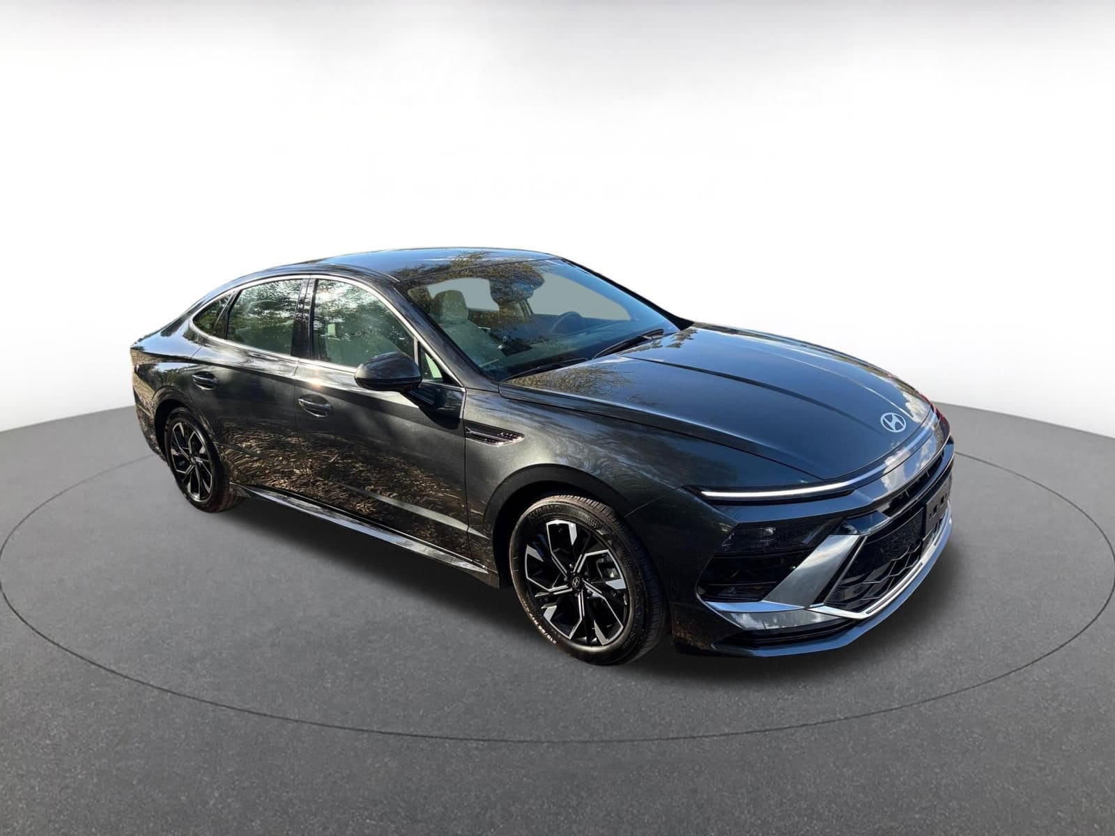 Thumbnail: 2025 Hyundai Sonata - 1