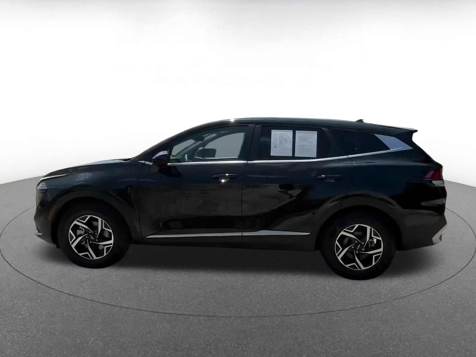 Thumbnail: 2024 Kia Sportage - 9