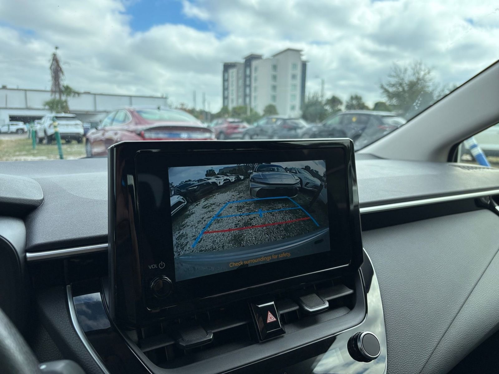 Thumbnail: 2025 Toyota Corolla - 17