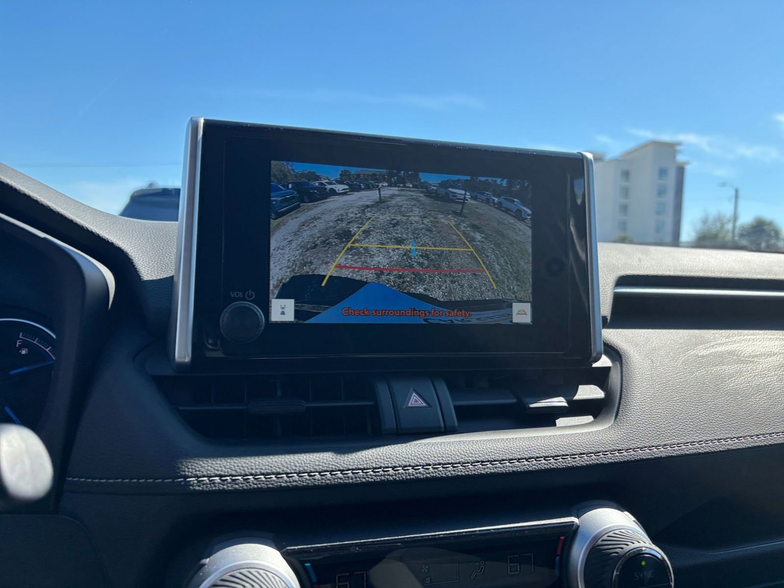 Thumbnail: 2025 Toyota RAV4 - 25