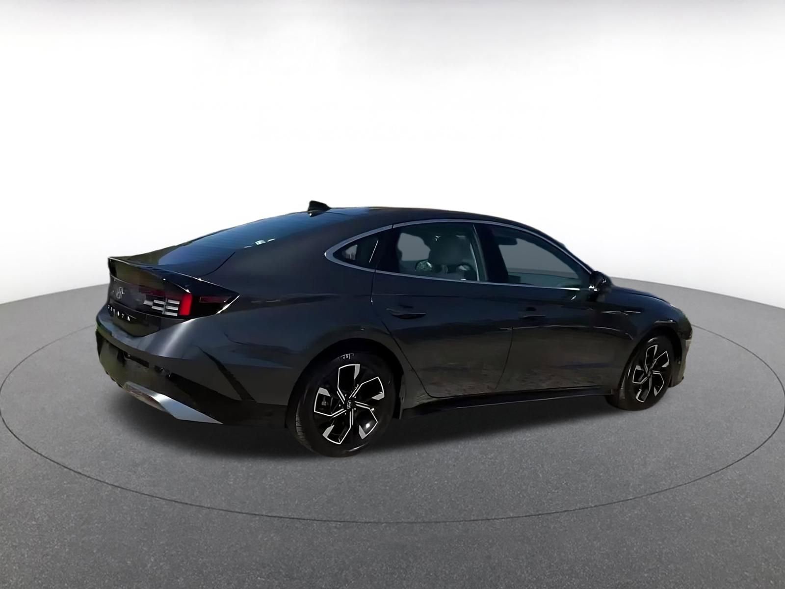 Thumbnail: 2025 Hyundai Sonata - 16