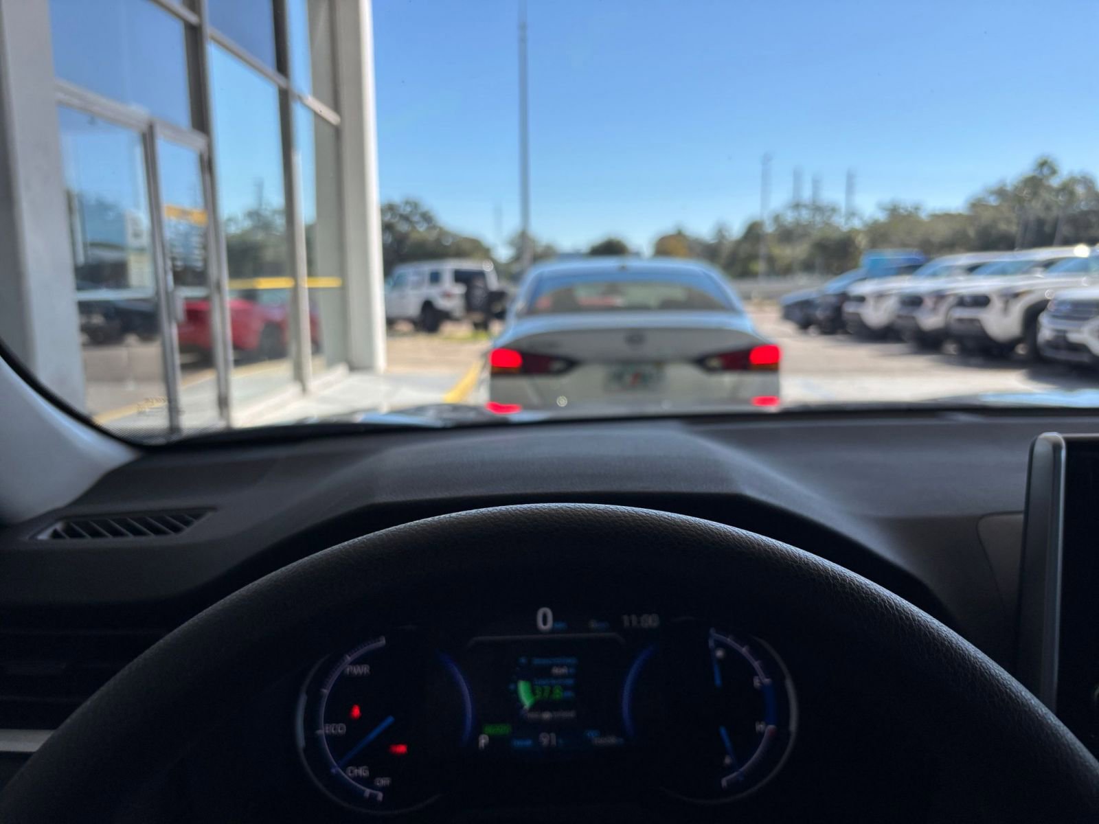 Thumbnail: 2025 Toyota RAV4 - 34