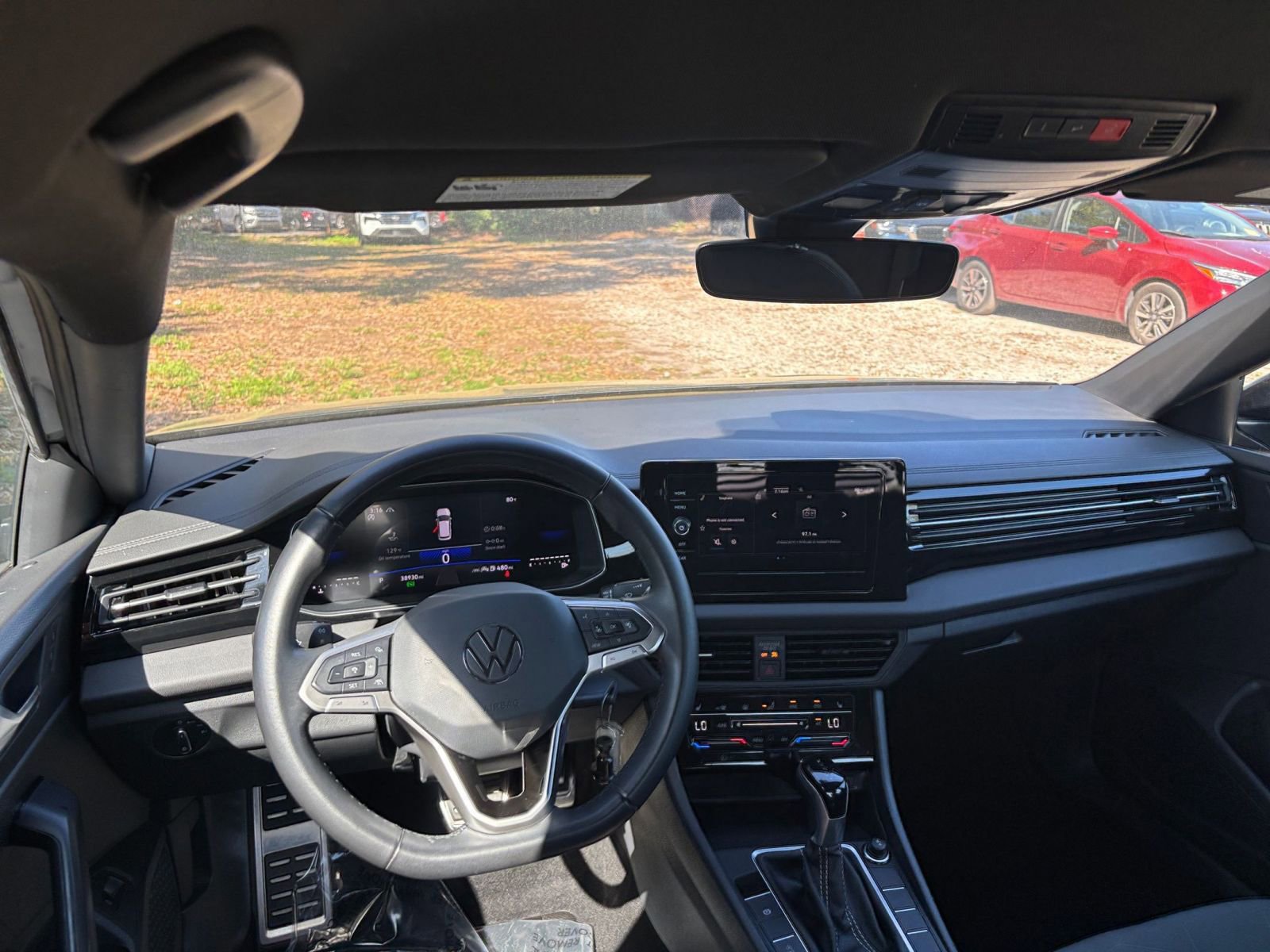 Thumbnail: 2025 Volkswagen Jetta - 33