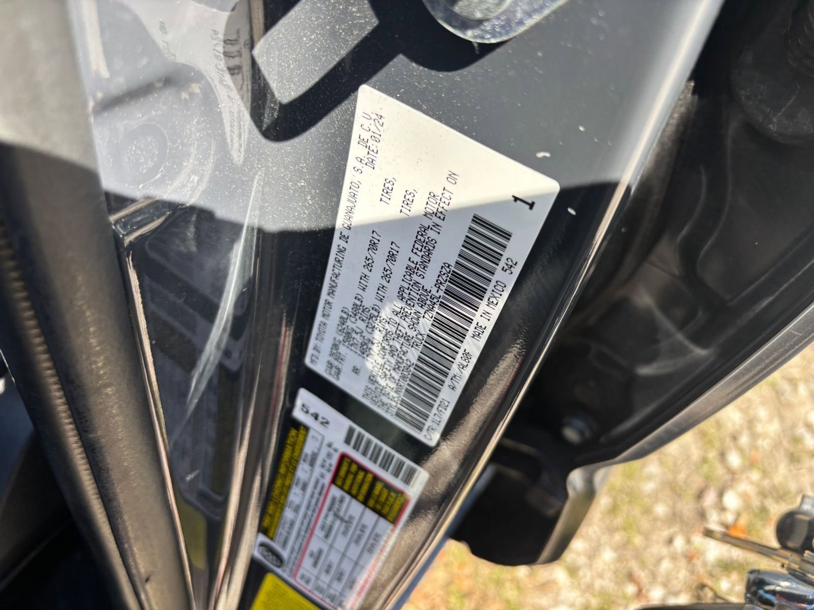 Thumbnail: 2024 Toyota Tacoma - 9