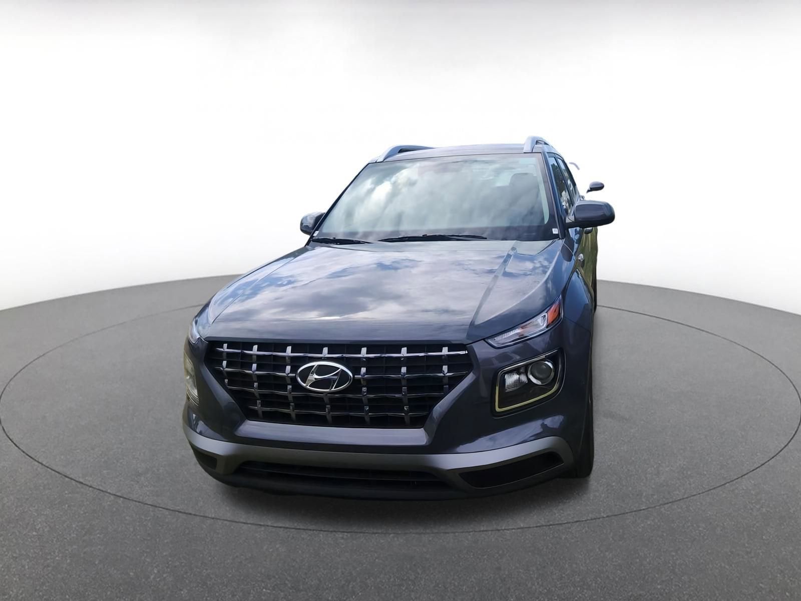Thumbnail: 2025 Hyundai Venue - 9