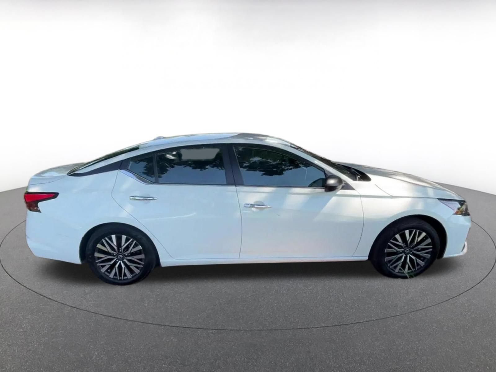 Thumbnail: 2025 Nissan Altima - 16
