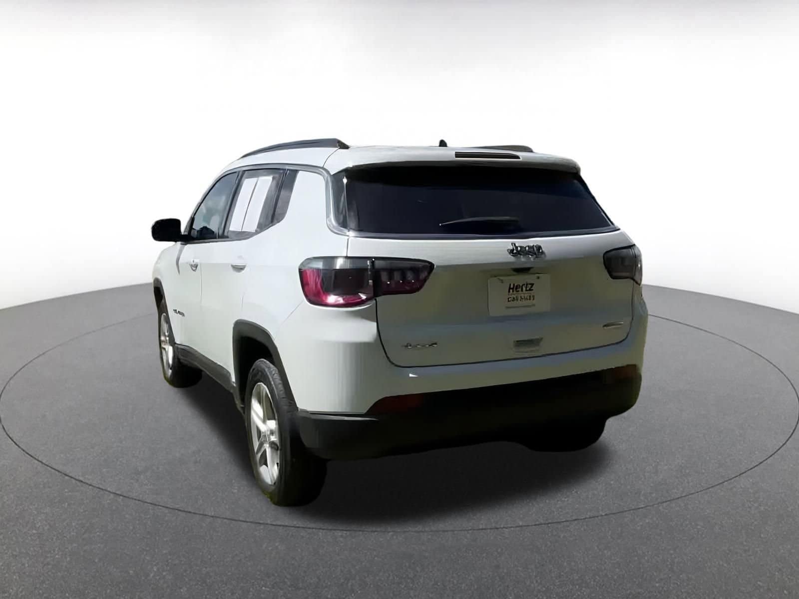 Thumbnail: 2023 Jeep Compass - 11