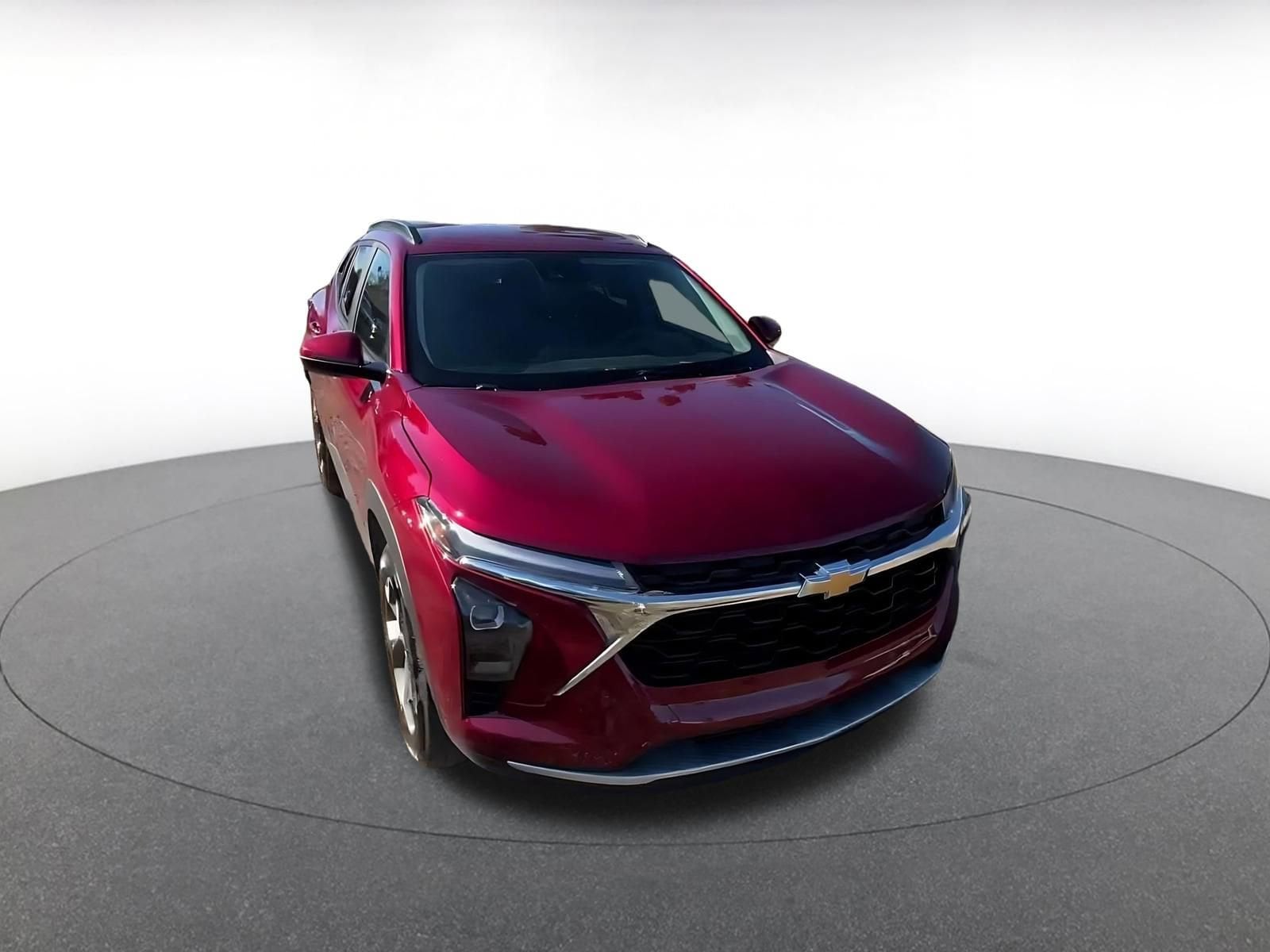 Thumbnail: 2025 Chevrolet Trax - 3