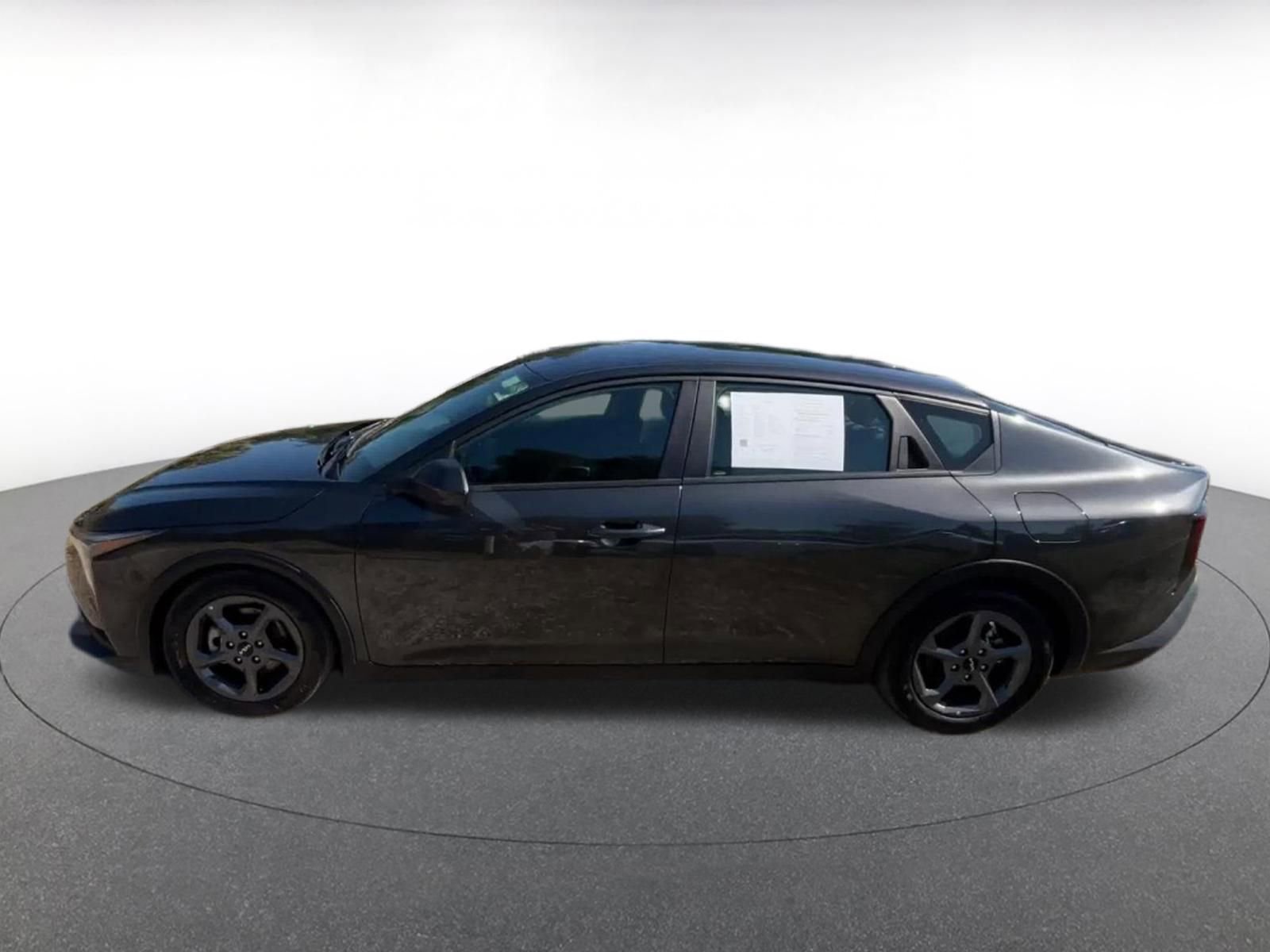 Thumbnail: 2025 Kia K4 - 10