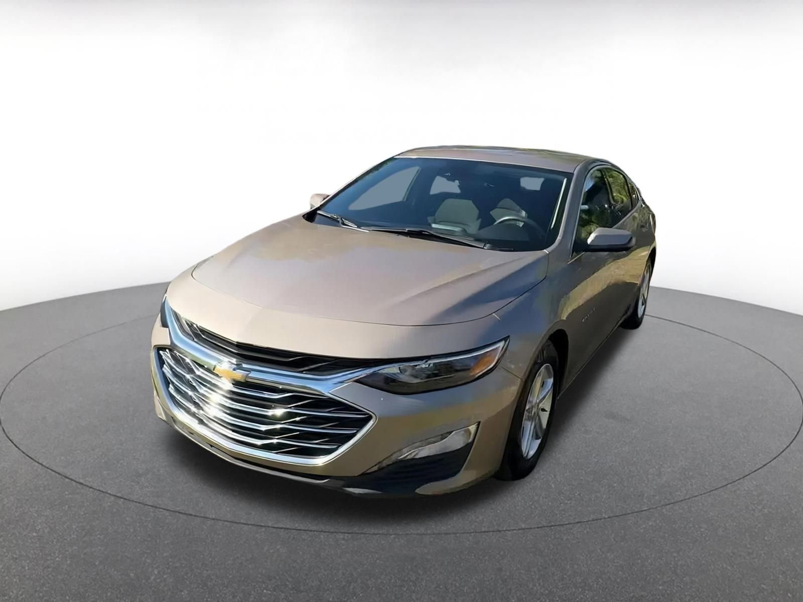 Thumbnail: 2023 Chevrolet Malibu - 4