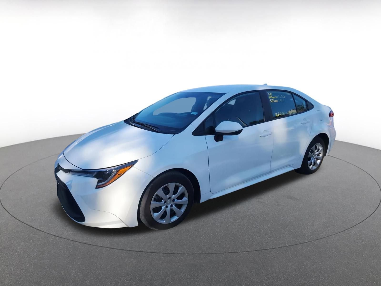 Thumbnail: 2025 Toyota Corolla - 3