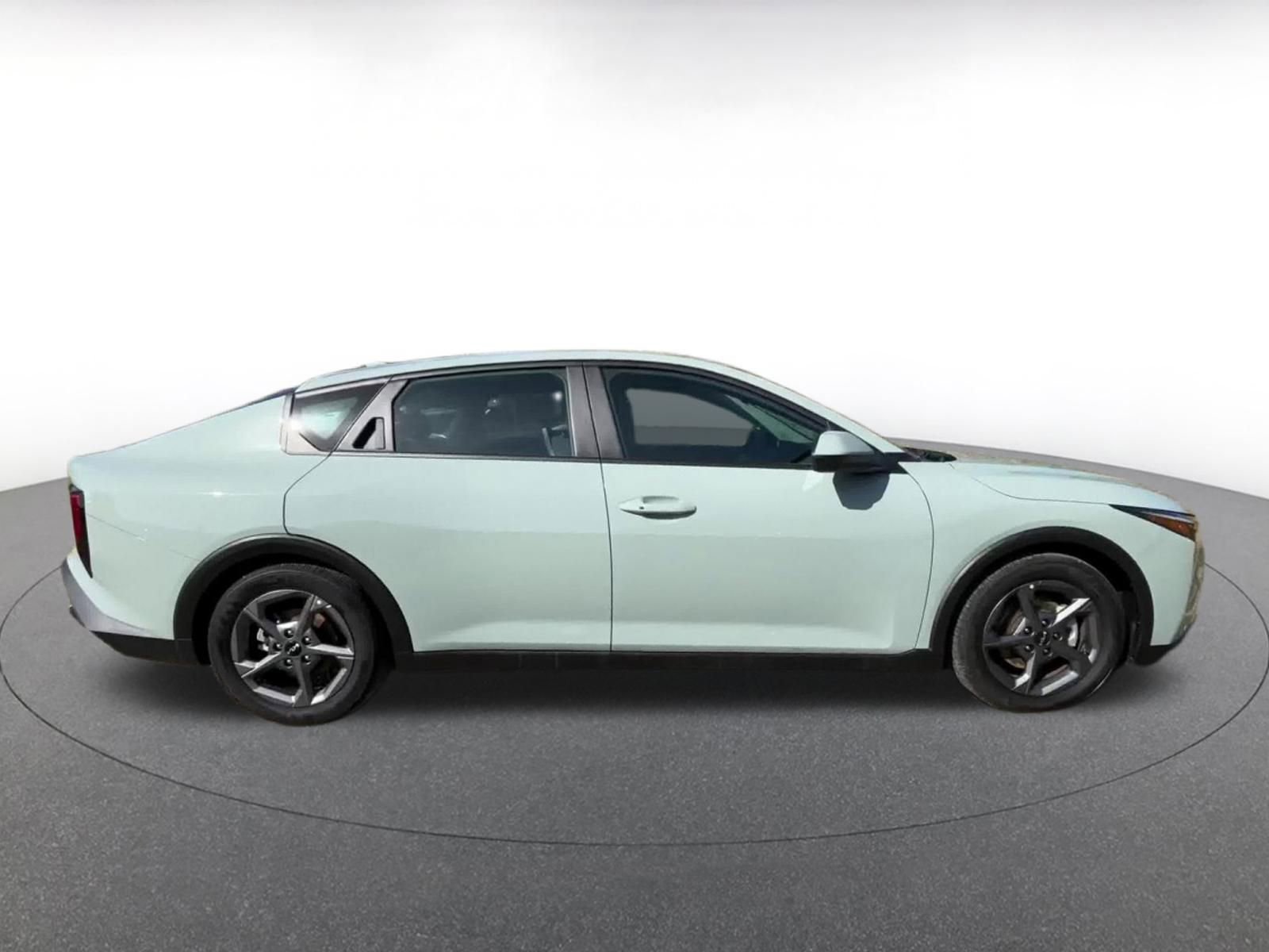 Thumbnail: 2025 Kia K4 - 16