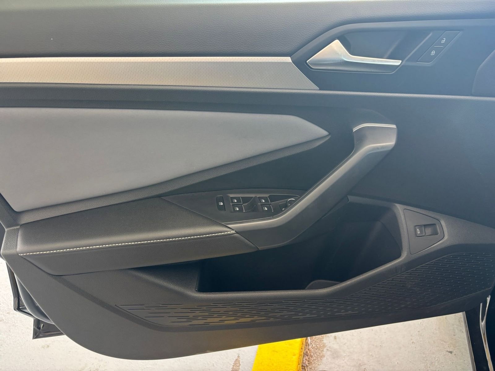 Thumbnail: 2025 Volkswagen Jetta - 20