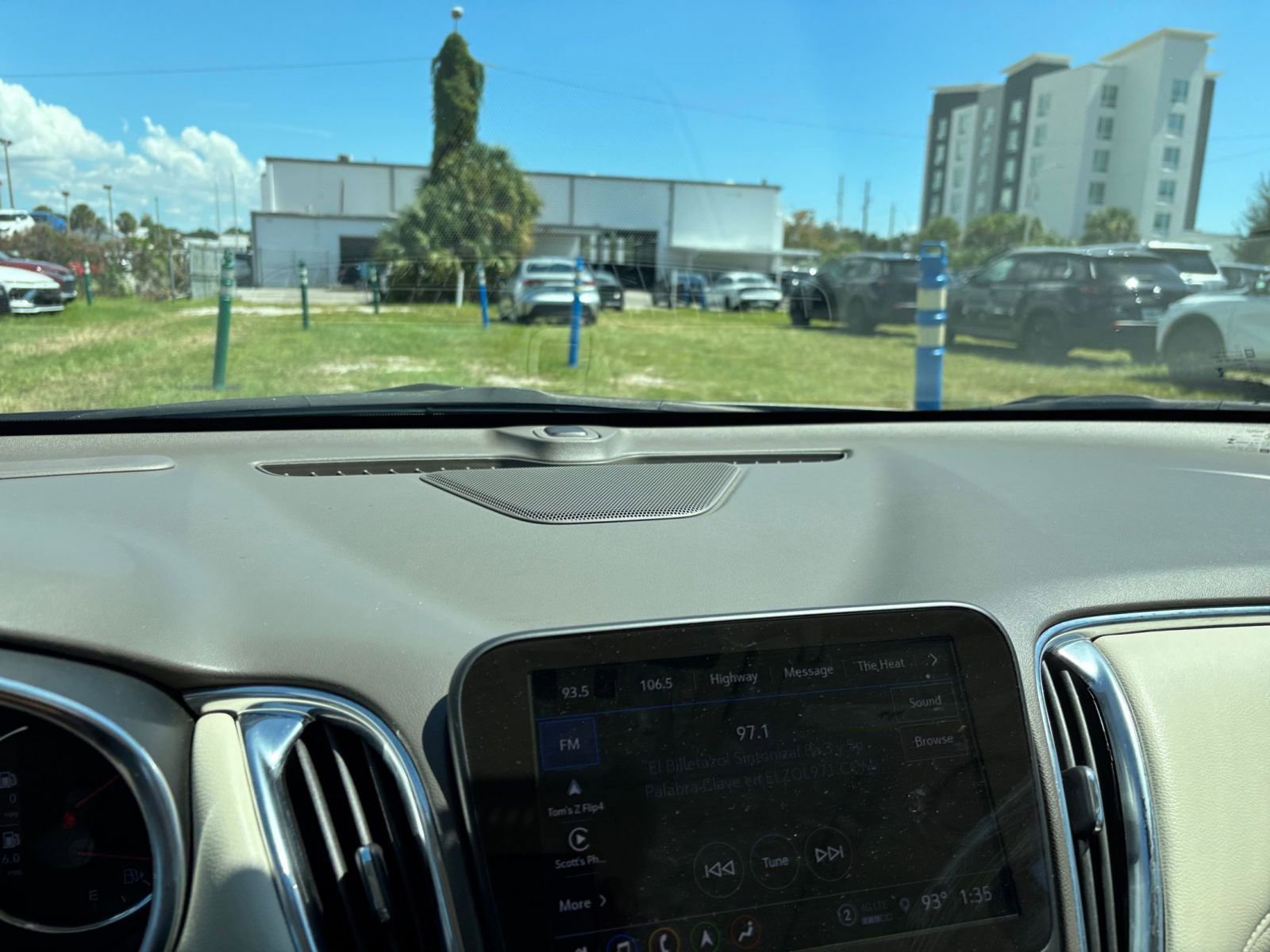 Thumbnail: 2024 Chevrolet Malibu - 18