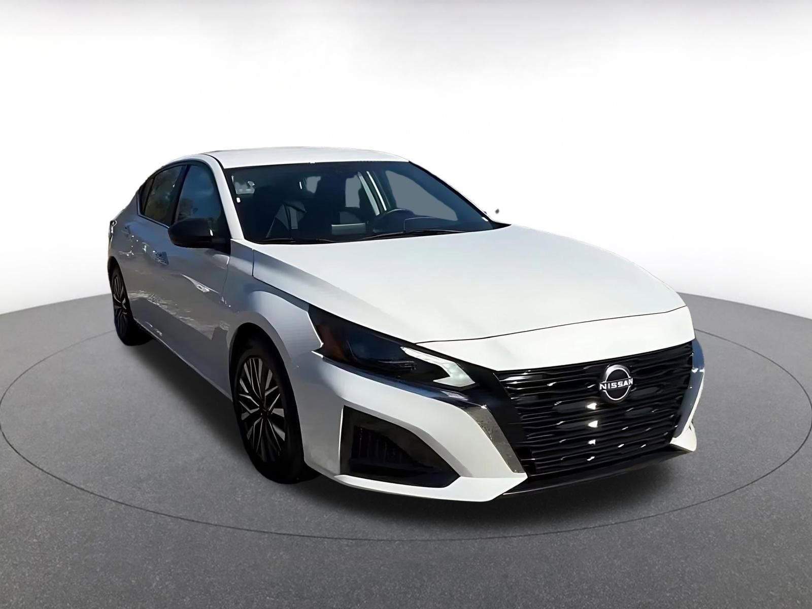 Thumbnail: 2025 Nissan Altima - 2