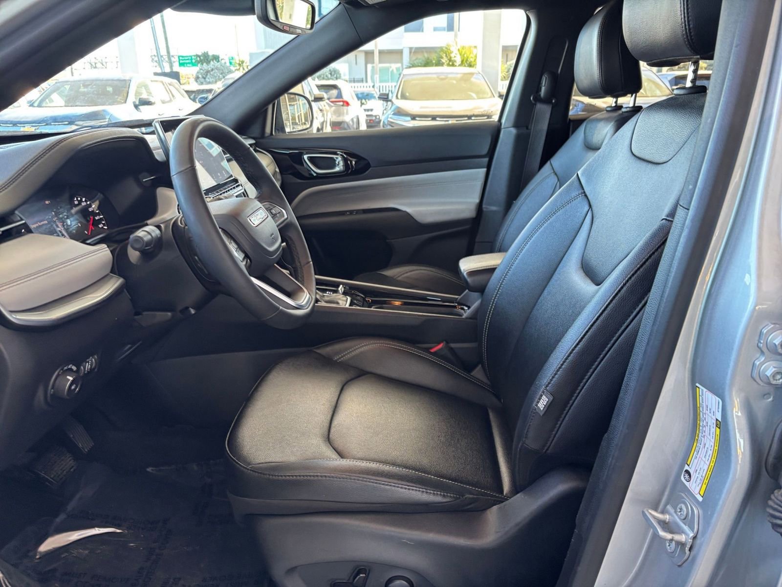 Thumbnail: 2025 Jeep Compass - 28