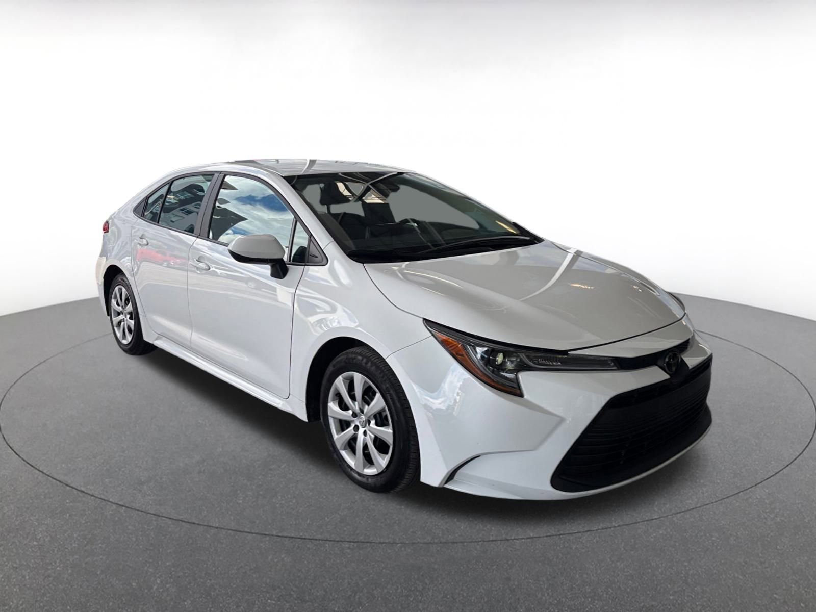 Thumbnail: 2024 Toyota Corolla - 1