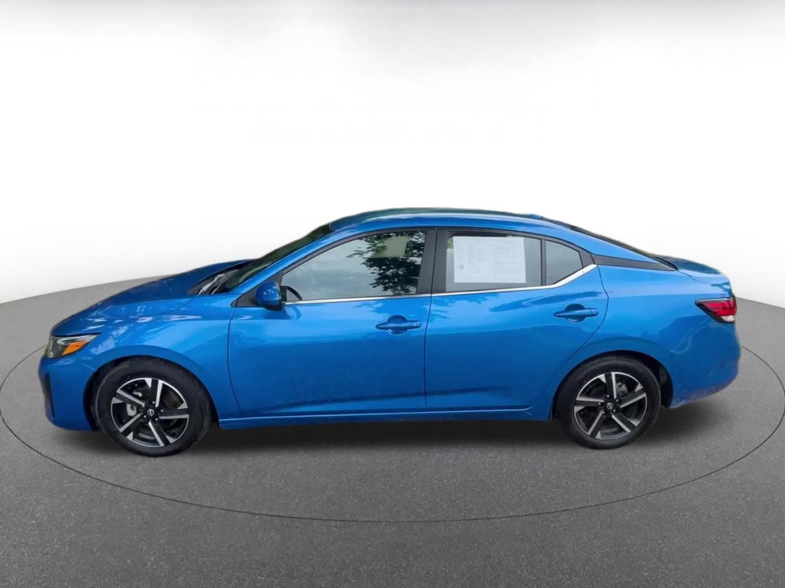 Thumbnail: 2025 Nissan Sentra - 9